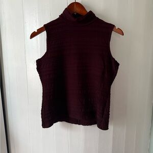 Worth Sleeveless Dark Burgundy Mock Neck Blouse size small